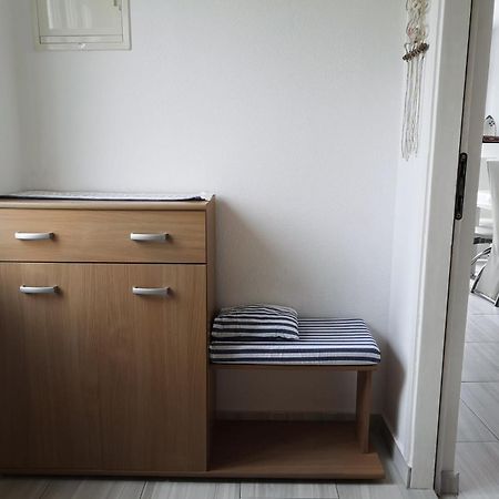 Apartman Milutin Vrsi Exterior foto