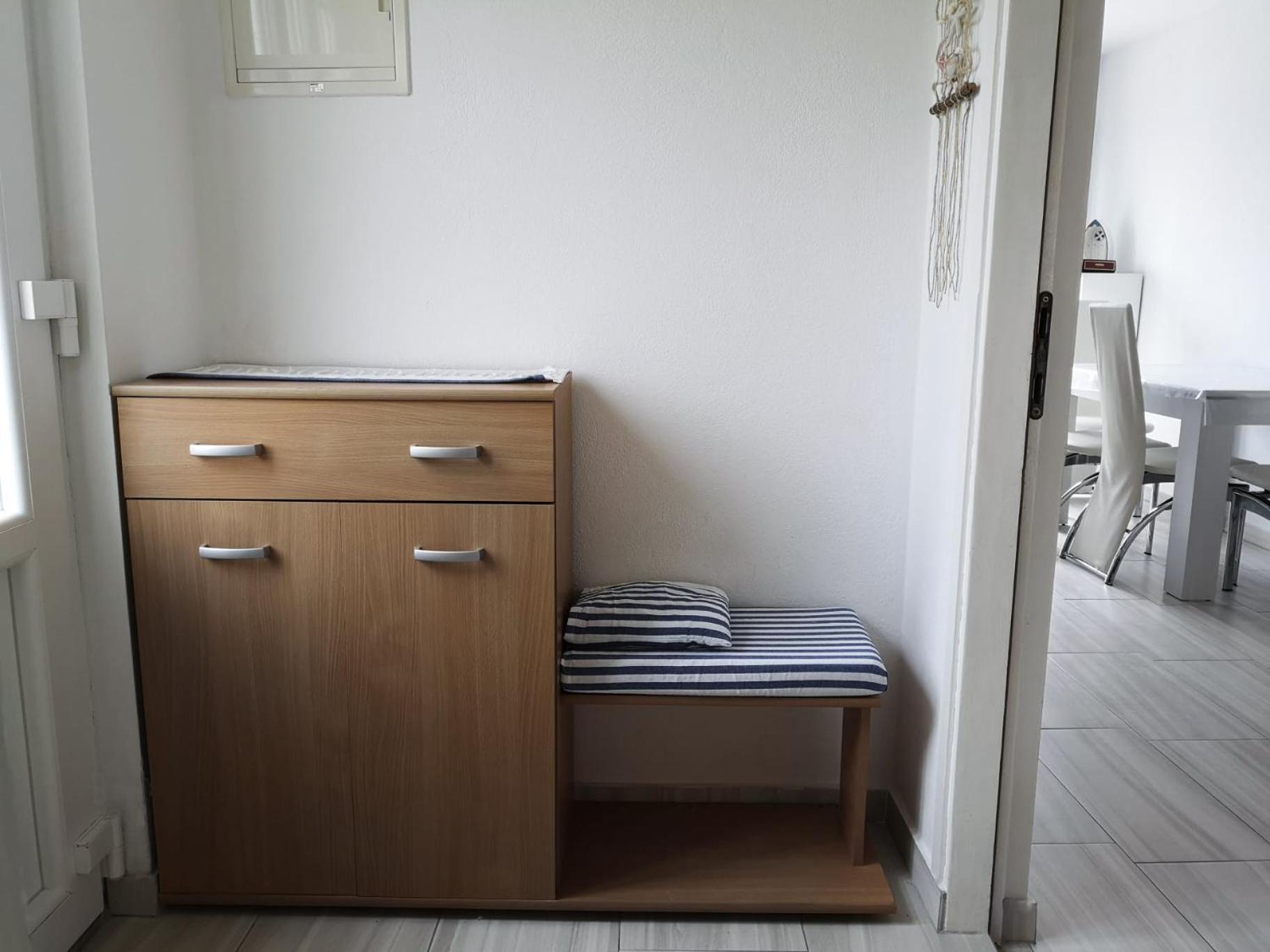 Apartman Milutin Vrsi Exterior foto